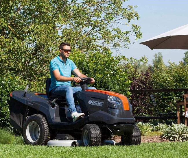 OLEO MAC TRAKTOREK OGRODOWY OM 92/16KH KOSIARKA SAMOJEZDNA SPALINOWA DO TRAWY HYDROSTATIC 68129082 - OFICJALNY DYSTRYBUTOR - AUTORYZOWANY DEALER OLEO-MAC