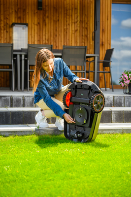 SUNSEEKER X5 CEDRUS X5 ELITE ORION BY SUNSEEKER RTK AUTOMATIC MOWING ROBOT CEDRUS C-MOW X5 2000m2 WITHOUT CABLE / WITHOUT WIRELESS - OFFICIAL DISTRIBUTOR - AUTHORIZED DEALER CEDRUS