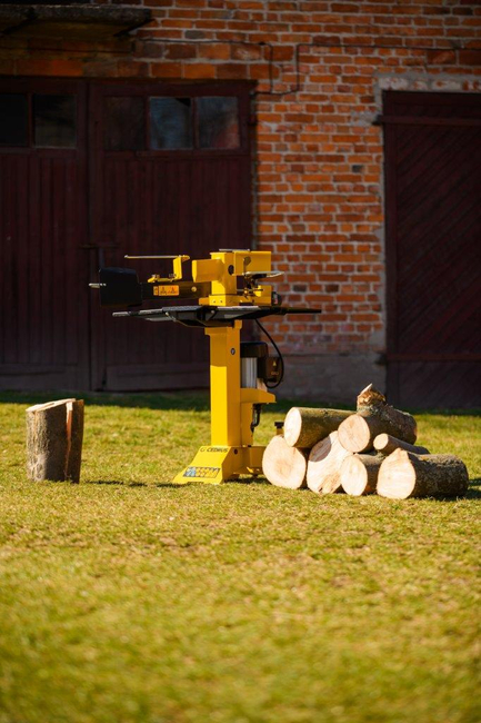 CEDRUS LS06 HYDRAULIC ELECTRIC WOOD SPLITTER CEDRUS LS06V VERTICAL CHIPPER PRESSURE 7 TON CEDLS06V - EWIMAX - OFFICIAL DISTRIBUTOR - AUTHORIZED CEDRUS DEALER