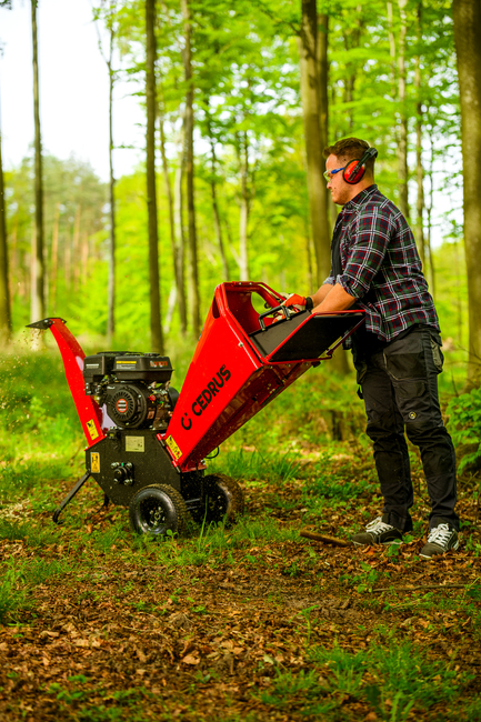 Cedrus RB02 spalovací drtič REBAK na větve 10 cm ! CEDRUS RB 02 CEDRB02 - EWIMAX - OFICIÁLNÍ DISTRIBUTOR - AUTORIZOVANÝ PRODEJCE CEDRUSU