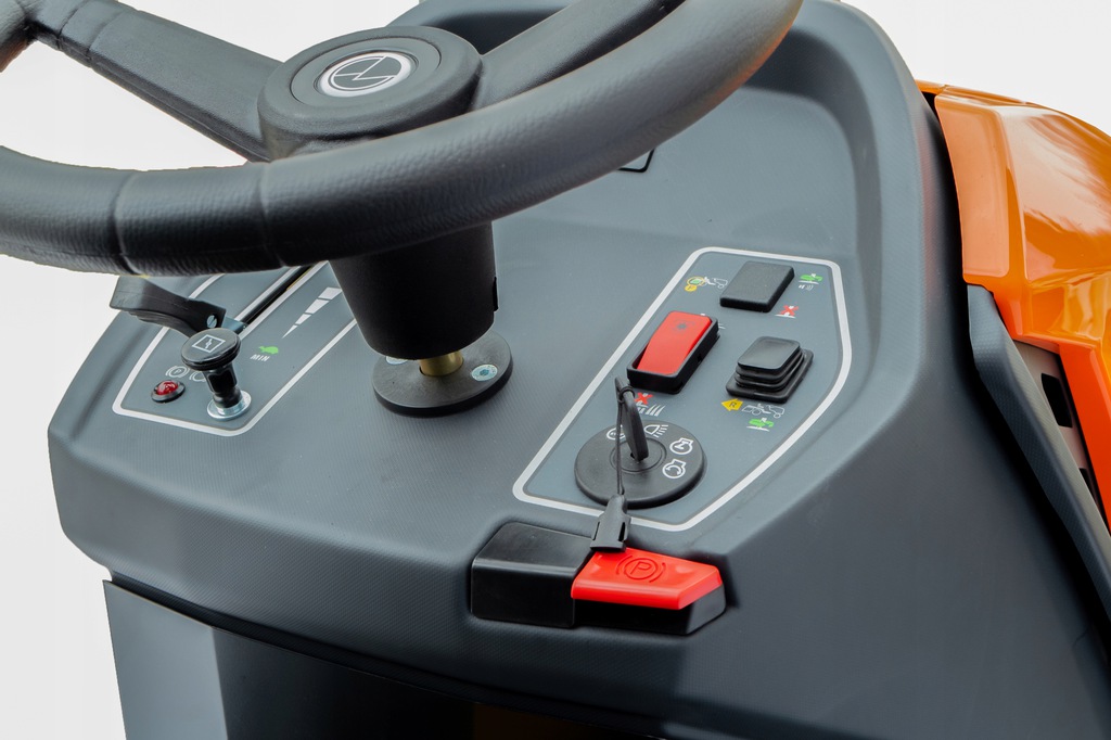 Solidna konstrukcja traktorka Oleo-Mac OM 92/24 KH Exclusive z serii Tough Tech