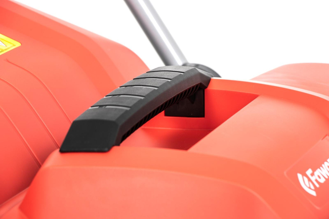 FAWORYT KCW1634 2v1 provzdušňovač trávníku 2v1 provzdušňovač trávníku + 2 válce 1600W / 34cm 