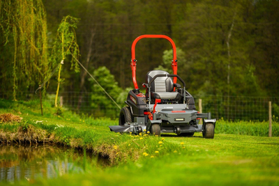 Cedrus C-TRAC Z132 traktorek ogrodowy kosiarka samojezdna Zero Turn 132 cm 27 KM Loncin