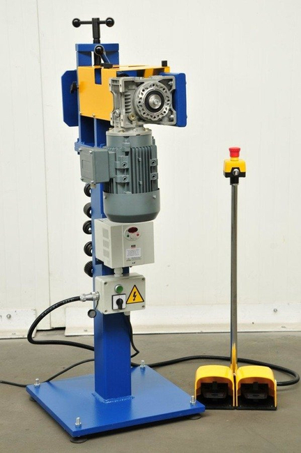 MAAD ZB-1.5 E ELEKTRICKÝ ŘEZACÍ SVÁŘECÍ STROJ MAAD ZB-1.5 Elektrická verze