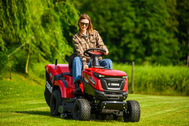 CEDRUS C-TRAC 92HC Rear-Dump Self-Propelled Lawn Mower with 92cm HYDROSTAT RECYCLING VELOPMENTS C-TRAC-92HC EWIMAX OFFICIAL DISTRIBUTOR - AUTHORIZED DEALER CEDRUS