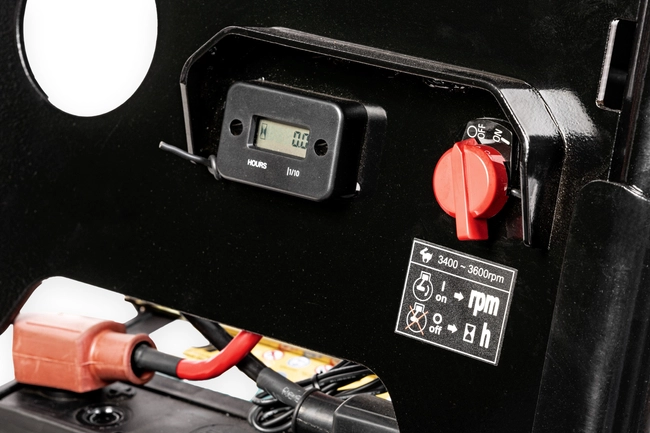 CEDRUS ZG330HRE-PRO SPRINIONÁLNÍ KONDENZÁTOR DOPRAVY 315kg ZPĚTNÝ HYDRAULICKÝ PŘEVOD ZPĚT NA PŘEDNÍ A ZADNÍ PŘEDNÍ NÁPRAVU HONDA GX390 15HP TANGLER + DOPLŇKOVÉ NÁSTAVCE CEDRUS PROFESSIONAL CEDZG330HRE-PRO - OFICIÁLNÍ DISTRIBUTOR - AUTORIZOVANÝ PRODEJCE CE