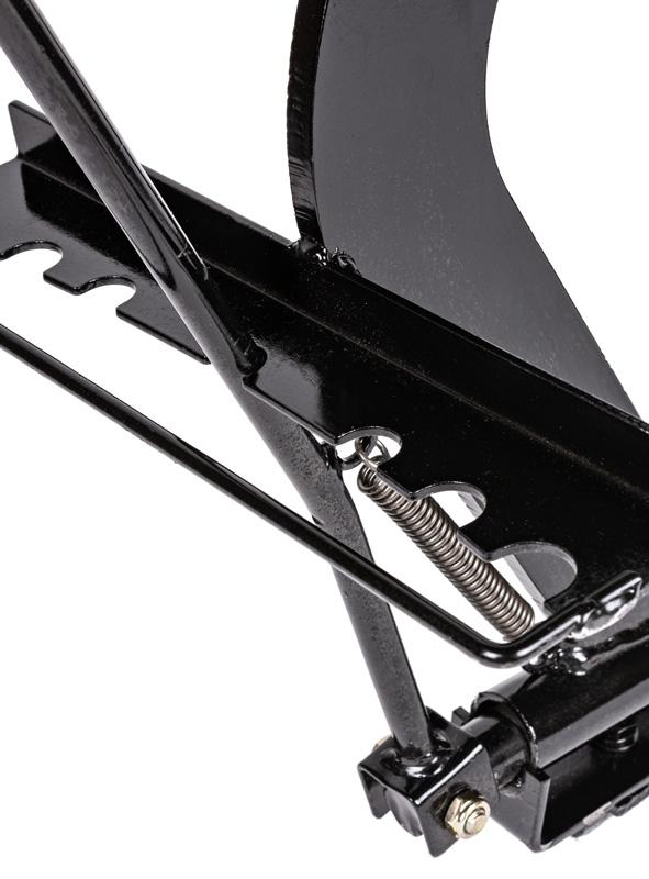 Pług CEDRUS GL05 – detal mechanizmu regulacji z dźwignią i sprężyną