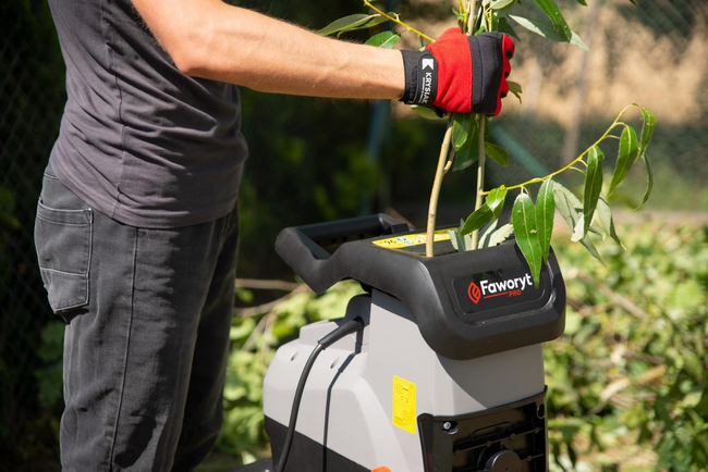 FAWORYT PRO BSE28 A ELEKTRICKÝ drtič s 2800W / 45mm drtičem stromů