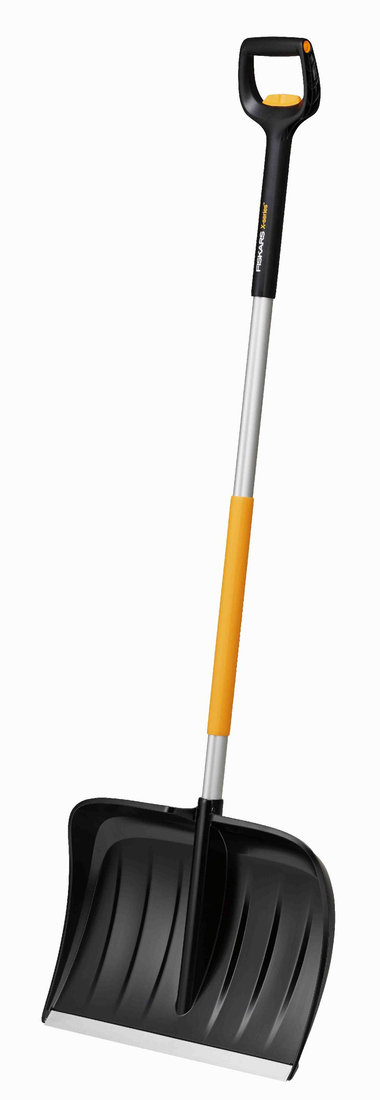Odgarniacz do śniegu FISKARS X-series 1057189 – widok z boku