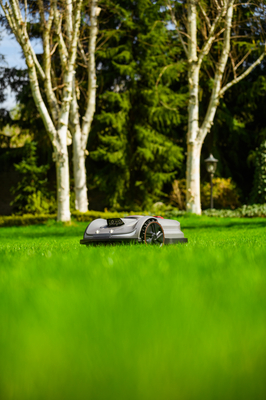 Sunseeker X5 Elite RTK Robot Koszący Kosiarka Automatyczna C-MOW X5 2000 m2 Bezprzewodowy