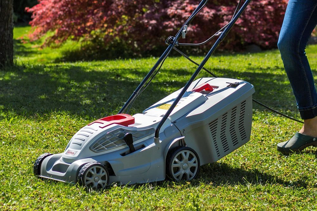 IKRA IERM 1434 KOSIARKA ELEKTRYCZNA DO TRAWY 1400W PREMIUM OB-IKRIERM1434 EWIMAX - OFICJALNY DYSTRYBUTOR - AUTORYZOWANY DEALER IKRA