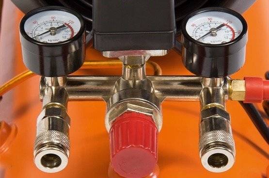 DAEWOO DAC 24D PISTON OIL COMPRESSOR AIR COMPRESSOR 24L - OFFICIAL DISTRIBUTOR - AUTHORIZED DAEWOO DEALER