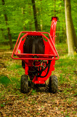Cedrus RB05 PRO-HE Rębak Rozdrabniacz Spalinowy Do Gałęzi 15 KM 12 cm Hydrauliczny