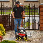 CEDRUS SC02 BENZÍNOVÝ ČISTIČ KARTÁČŮ ODSTRAŇOVAČ MECHU ODSTRAŇOVAČ PLEVELE ČIŠTĚNÍ DLAŽEBNÍCH KOSTEK, DESEK, CHODNÍKŮ - EWIMAX - OFICIÁLNÍ DISTRIBUTOR - AUTORIZOVANÝ PRODEJCE CEDRUSU