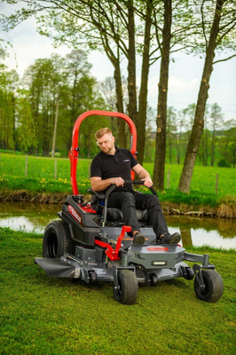 Cedrus C-TRAC Z132 traktorek ogrodowy kosiarka samojezdna Zero Turn 132 cm 27 KM Loncin