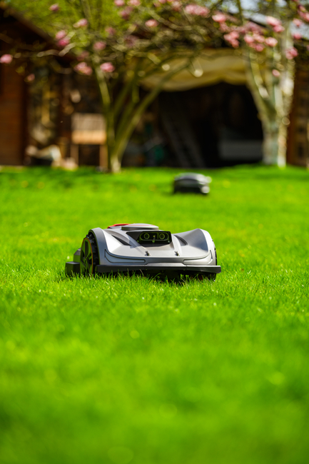 SUNSEEKER X5 ELITE RTK ROBOT KOSZĄCY KOSIARKA AUTOMATYCZNA DO TRAWY CEDRUS C-MOW X5 2000m2 BEZ KABLOWY / BEZ PRZEWODOWY - OFICJALNY DYSTRYBUTOR - AUTORYZOWANY DEALER CEDRUS