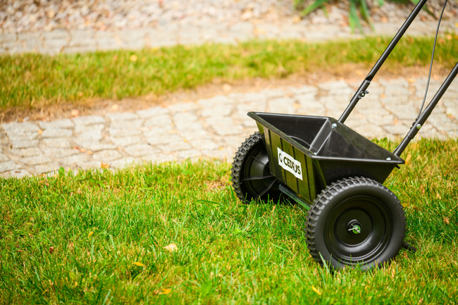 CEDRUS SP31516 GARDEN SEED PLANTER for fertilizer seeds fertilizer salt sand 27kg / 60cm