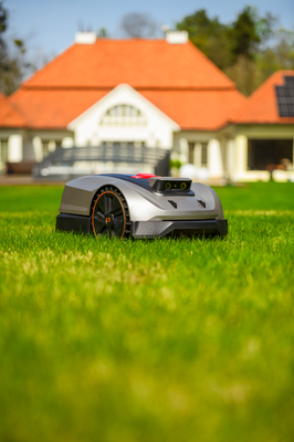 SUNSEEKER X5 CEDRUS X5 ELITE ORION BY SUNSEEKER RTK AUTOMATIC MOWING ROBOT CEDRUS C-MOW X5 2000m2 WITHOUT CABLE / WITHOUT WIRELESS - OFFICIAL DISTRIBUTOR - AUTHORIZED DEALER CEDRUS