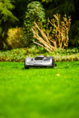 Sunseeker X5 Elite RTK Robot Koszący Kosiarka Automatyczna C-MOW X5 2000 m2 Bezprzewodowy