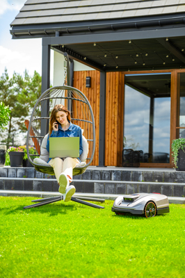 Sunseeker X5 Elite RTK Robot Koszący Kosiarka Automatyczna C-MOW X5 2000 m2 Bezprzewodowy