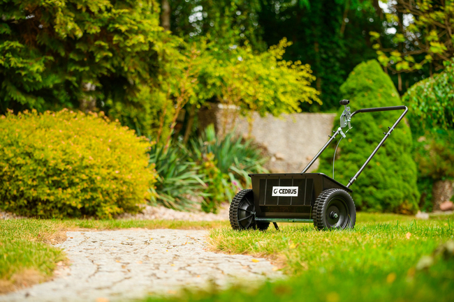 CEDRUS SP31516 GARDEN SEED PLANTER for fertilizer seeds fertilizer salt sand 27kg / 60cm