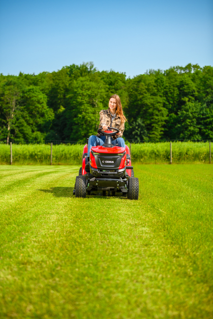 CEDRUS C-TRAC 92HC Rear-Dump Self-Propelled Lawn Mower with 92cm HYDROSTAT RECYCLING VELOPMENTS C-TRAC-92HC EWIMAX OFFICIAL DISTRIBUTOR - AUTHORIZED DEALER CEDRUS