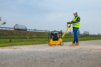 CEDRUS ZG04 160 KG DIESEL SOIL COMPACTOR WITH HYDRAULIC REVERSE TWO-WAY FORWARD-REVERSE PLATE COMPACTOR 6.9 KM + TRANSPORT WHEELS - AUTHORIZED CEDRUS DEALER