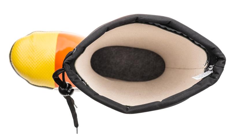 NOVESTA 140002 – wnętrze i wykończenie cholewki ze ściągaczem