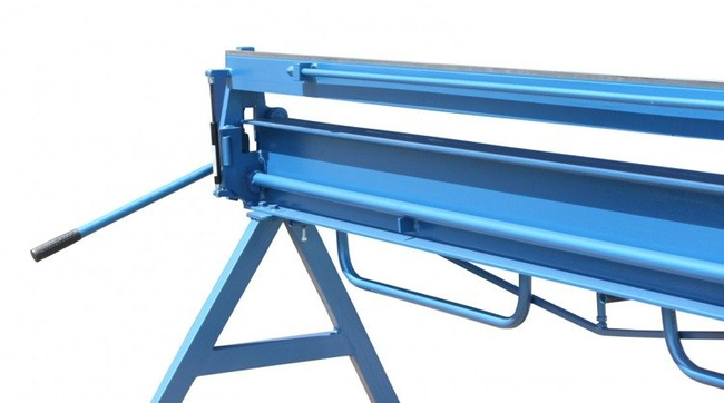 MAAD ZG-2500 /1.2 BENDER DECKING BENDER FOR sheet metal with cutting MAAD ZG-2500 /1.2 mm