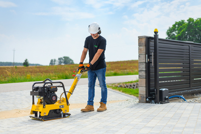 CEDRUS ZG06 SOIL COMPACTOR REVERSIBLE PLATE COMPACTOR FRONT/REAR 122 KG /6.5KM + TRANSPORT WHEELS + MAT ZG 06 - AUTHORIZED CEDRUS DEALER