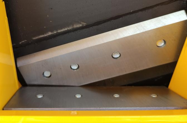 MASTERCUT AU-DGS1500 FIRE CRUSHER REBAK pro 12cm / 15km větve