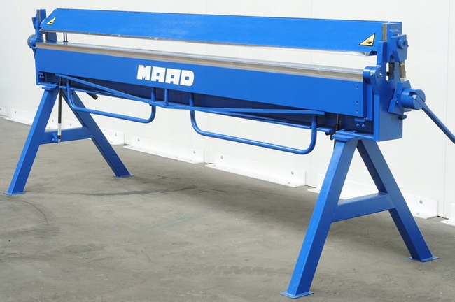 MAAD ZG-3000 /1mm OHÝBACÍ DEBORASTICKÉ ŘEZACÍ ZAŘÍZENÍ MAAD ZG-3000 /1mm