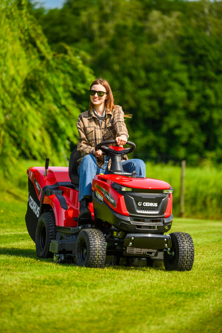 CEDRUS C-TRAC 92HC Rear-Dump Self-Propelled Lawn Mower with 92cm HYDROSTAT RECYCLING VELOPMENTS C-TRAC-92HC EWIMAX OFFICIAL DISTRIBUTOR - AUTHORIZED DEALER CEDRUS