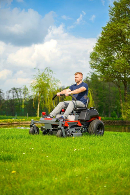 Traktorek ogrodowy Cedrus C-TRAC Z107