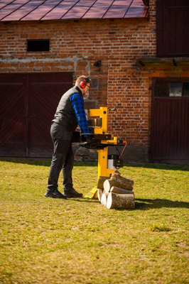 CEDRUS LS06 HYDRAULICKÝ ELEKTRICKÝ ŠTÍPAČ DŘEVA CEDRUS LS06V VERTIKÁLNÍ ŠTÍPAČ TLAK 7 TUN CEDLS06V - EWIMAX - OFICIÁLNÍ DISTRIBUTOR - AUTORIZOVANÝ PRODEJCE CEDRUS