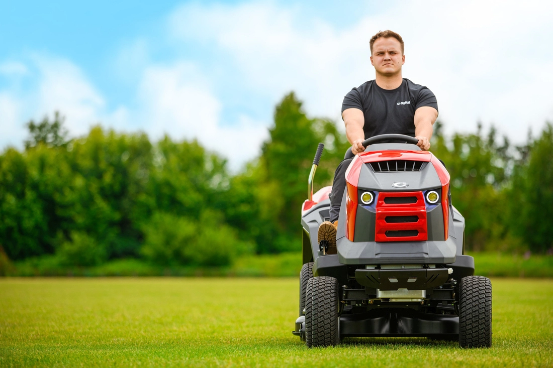 Self propelled riding lawn mower best sale